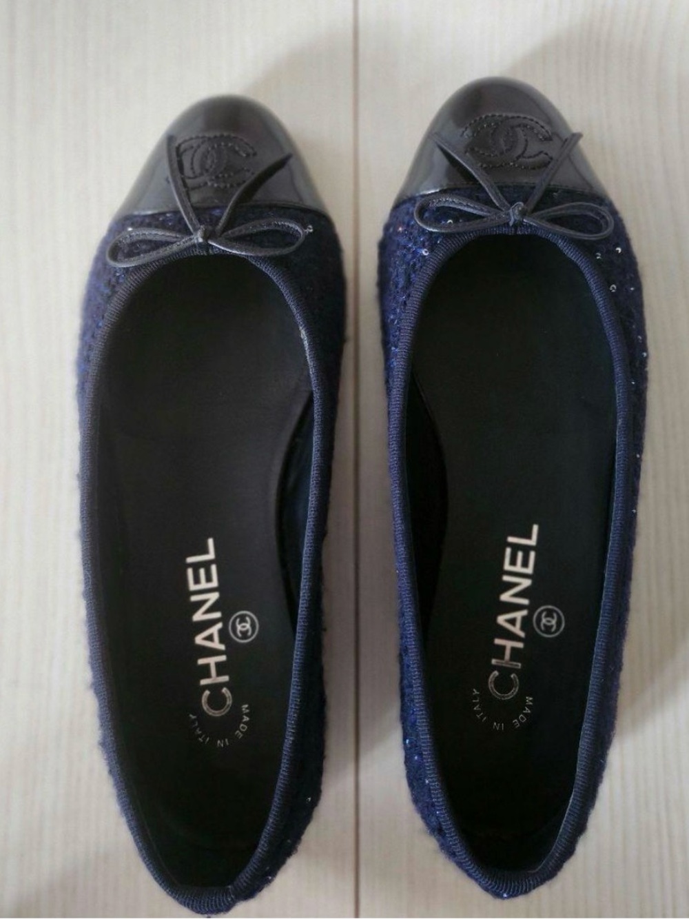 CHANEL Navy Tweed and Patent Cap Toe Ballet Flats